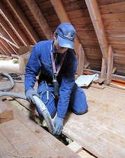 Dach & Wanddämmung aus