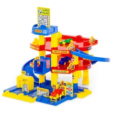 Wader Parkhaus mit 3 Etagen