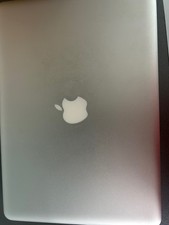 Apple Macbook Pro Mitte 2010 in gutem Zustand, wenig benutzt