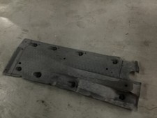 ORIG Audi A3 8P VW Golf 5 Unterbodenschutz Unterfahrschutz rechts 1K0825212K