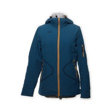 Kaikkialla, Allwetterjacke