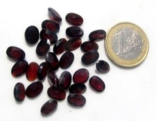 Granat oval geschliffen