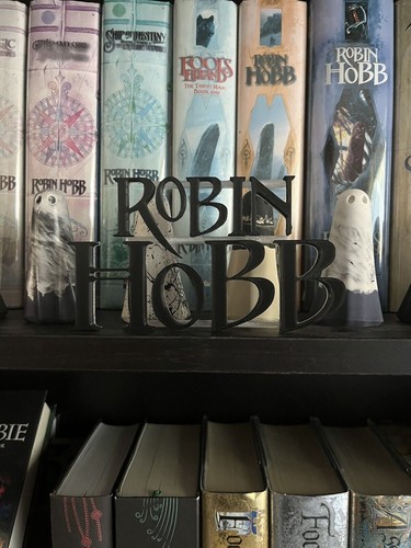 Robin hobb logo american - robin,