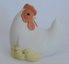 Porzellanfigur Huhn Henne mit