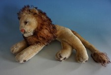 RS0521-045: Steiff Löwe