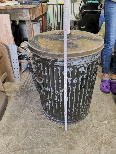 Alte zink tonne - alte,