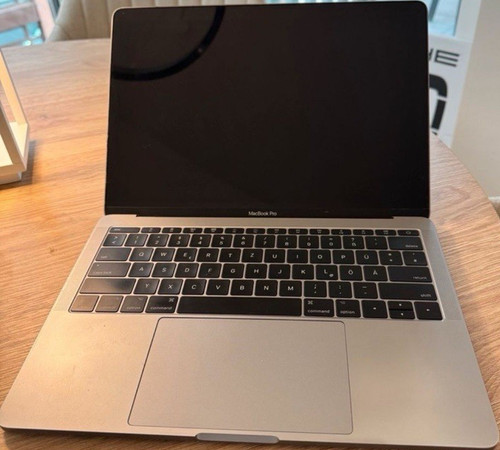 Apple macbook pro 2017 - 13,3",