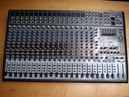 Behringer eurodesk - ⭐,