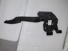 Opel Corsa c Meriva a    Gaspedal