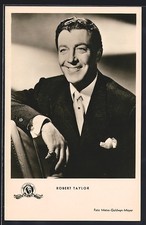 Ansichtskarte Schauspieler Robert Taylor lässig posierend 