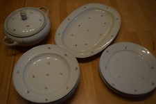 Essservice-Rest, 6 tiefe + 4 flache Teller, 1 Serviceplatte, 1 Suppenschüssel