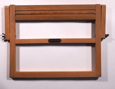 D.R.G.M. Buchstütze Ständer