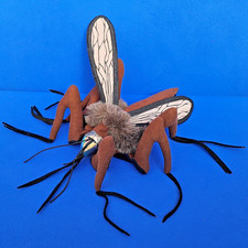 FOLKTAILS FOLKMANIS MOSKITO HANDPUPPE 35 CM STOFFTIER STECHMÜCKE THERAPIE BRAUN