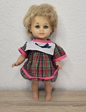 Nette Kunststoff Puppe