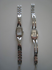 Set aus 2 Armbanduhren für Damen - 1 x FOSSIL F2 und 1 x DKNY, Edelstahl, Silber