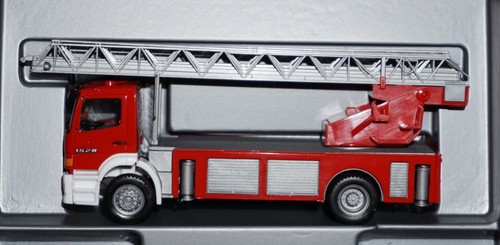 Herpa mercedes benz atego - herpa,