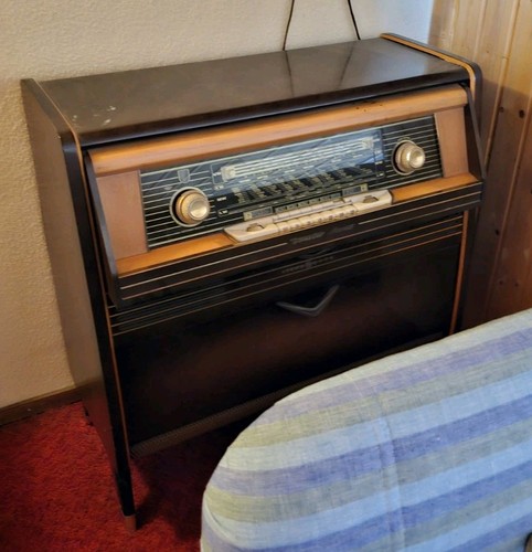 Mid century musiktruhe - century,