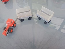 DDR-Plastmodell Dieseltraktor