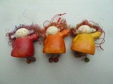 3 Keramik Engel als Glockenfigur - rot - orange - gelb - Weihnachten