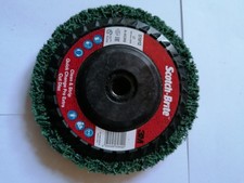 3M Scotch-Brite Grobreinigungsscheibe XC-RD SCHLEIFSCHEIBE 125 X M14, 51912" GRÜ