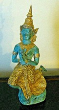 alte betende Apsara im