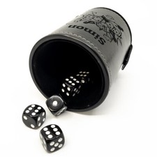 Schwarzer Würfelbecher mit 5