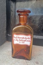  original alte Apotheke Dreieckige  Flaschen Glas, Stöpsel Giftflasche Morphin