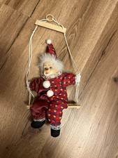 Clown auf Schaukel Dekoration zum hängen 