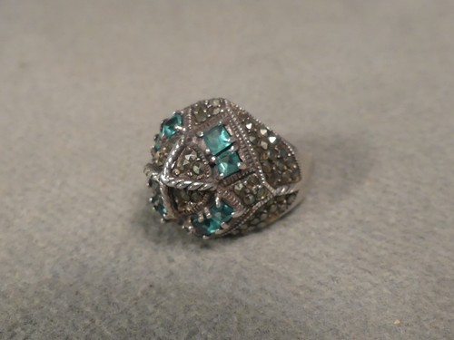 Ring mit blauem stein und - ring,