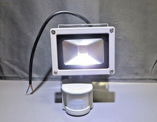 LED Scheinwerfer 10 Watt, Kaltweißes Licht, mit Bewegungsensor, Outdoor geeignet