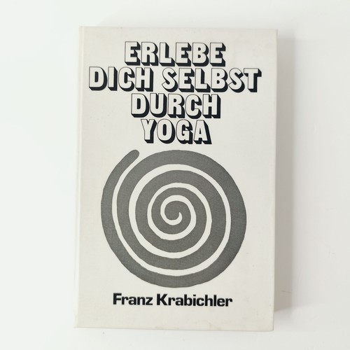 Erlebe dich selbst durch yoga - erlebe,