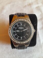 zeitlose Armbanduhr Buffalo mit schwarzen Lederarmband - water resistant