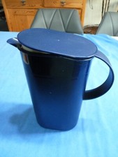 Tupperware Preludio Kanne mit Kippdeckel Saftkanne Saftkrug groß blau 1,7l