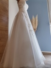 Brautkleid 38 NEU!, Tüll Kleid mit edler Stickerei, ivory, Bella , ohne Reifrock