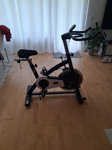 Spinning bike indoor - spinning,