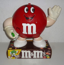 M & M / FIGUR /