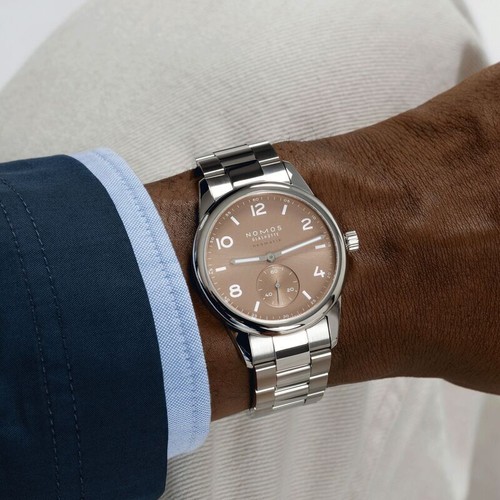Nomos glashütte club sport - club,