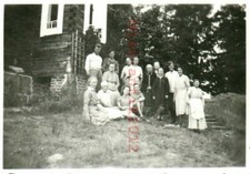 Foto, 2.WK. G./N.E.A 3. Tyyne 1941: Mit Familie "Lappalainen" (MB)21316