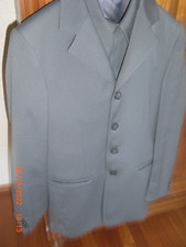 Herren Anzug 3 teiler - Ital. Modell UOMO, grau, neuwertig, Größe 40/Taglia 46