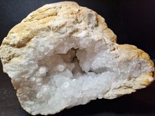 Quarz - Druse / Geode -