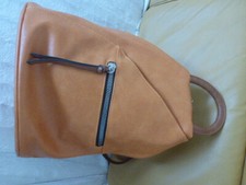 Damenrucksack klein / Handtasche  2 in einem