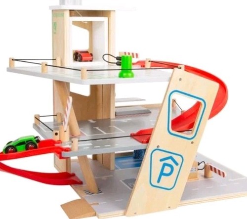 Small foot holz parkgarage - holz,,