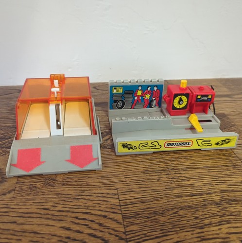 Matchbox motor city - matchbox, garage