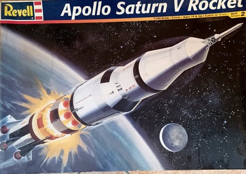 144 apollo saturn - 1:144,