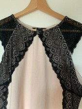 Schönes Sommer Party Kleid