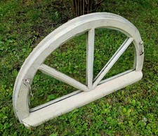 Uralter Rundbogen