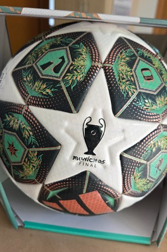 Adidas champions league ball - league,
