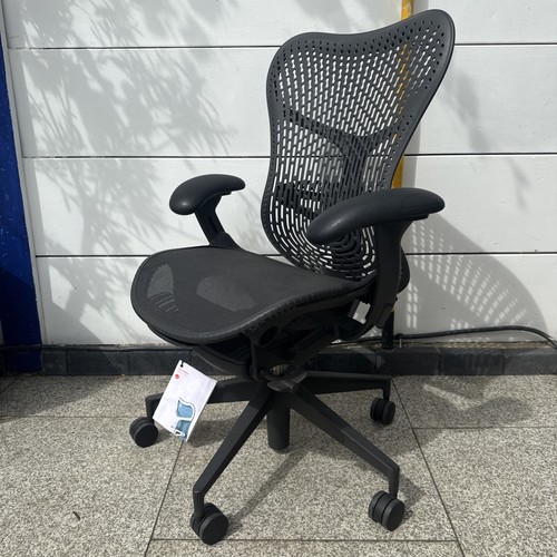 Herman miller mirra - miller, 2