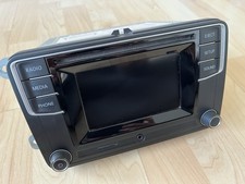 Radio VW Composition Color