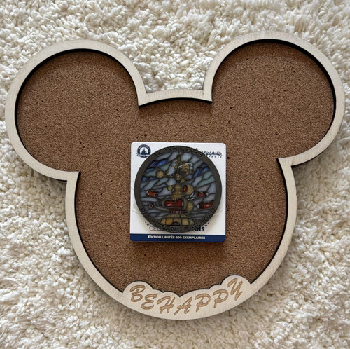 Disneyland paris stained glass - stained,